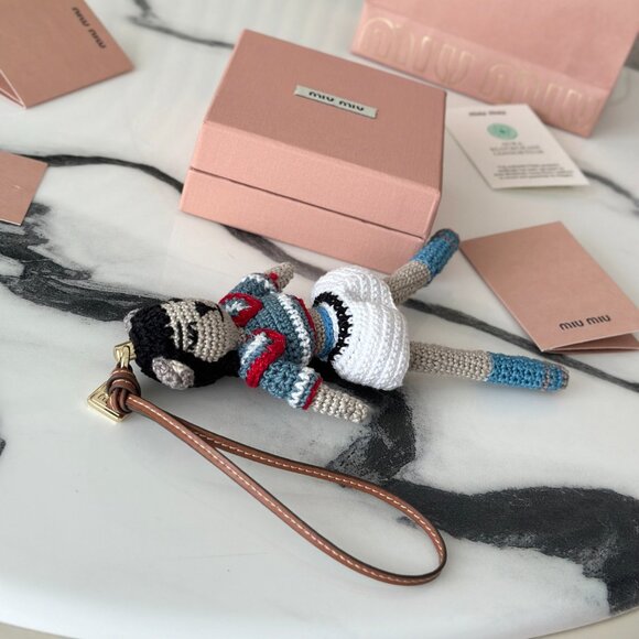 Miu Miu Woven Doll Keychain Flower - Picture 7 of 9